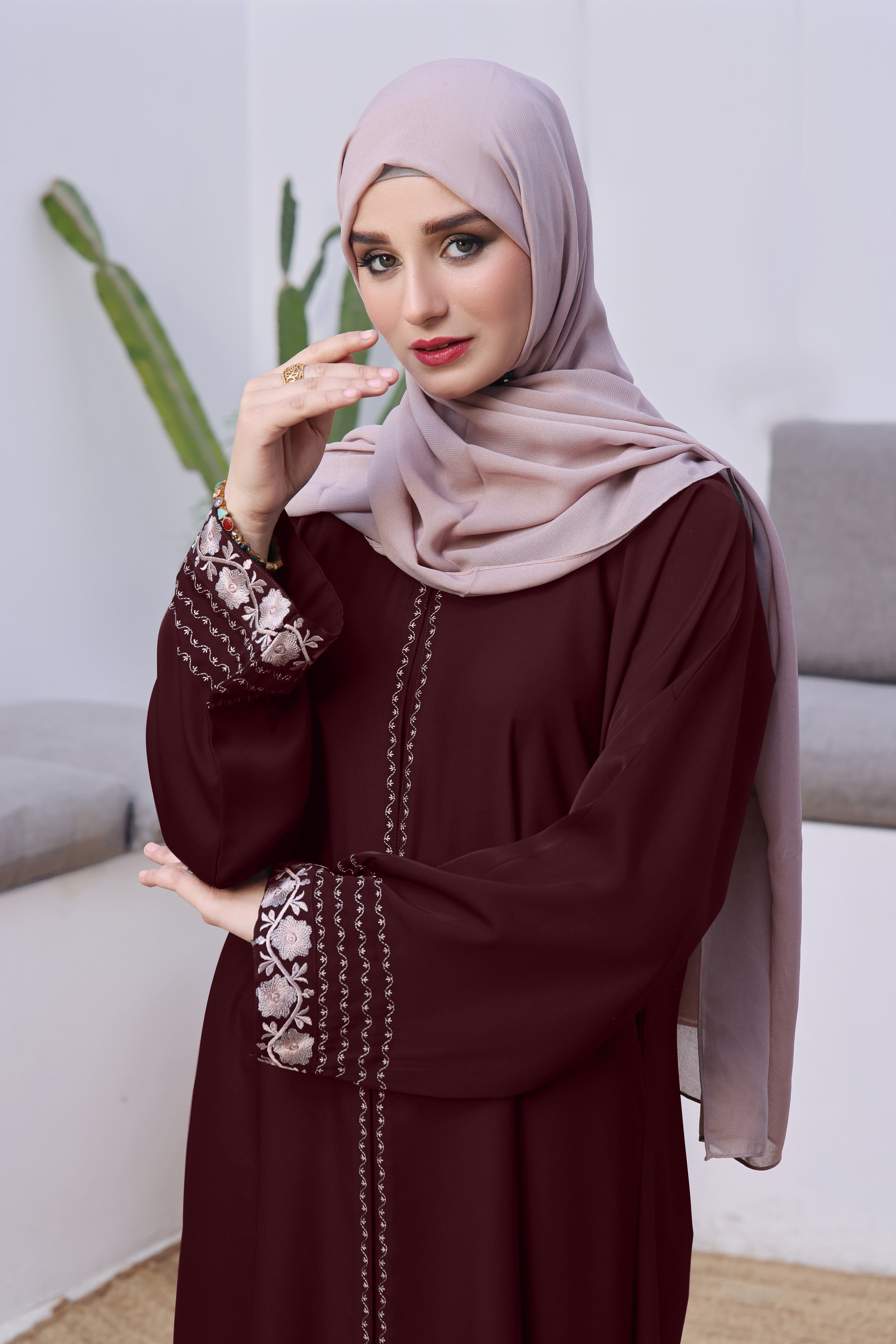 Aariza Maroon